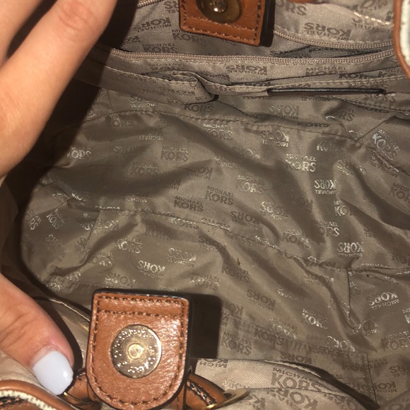 Michael Kors Purse -Authentic - Picture 2 of 2